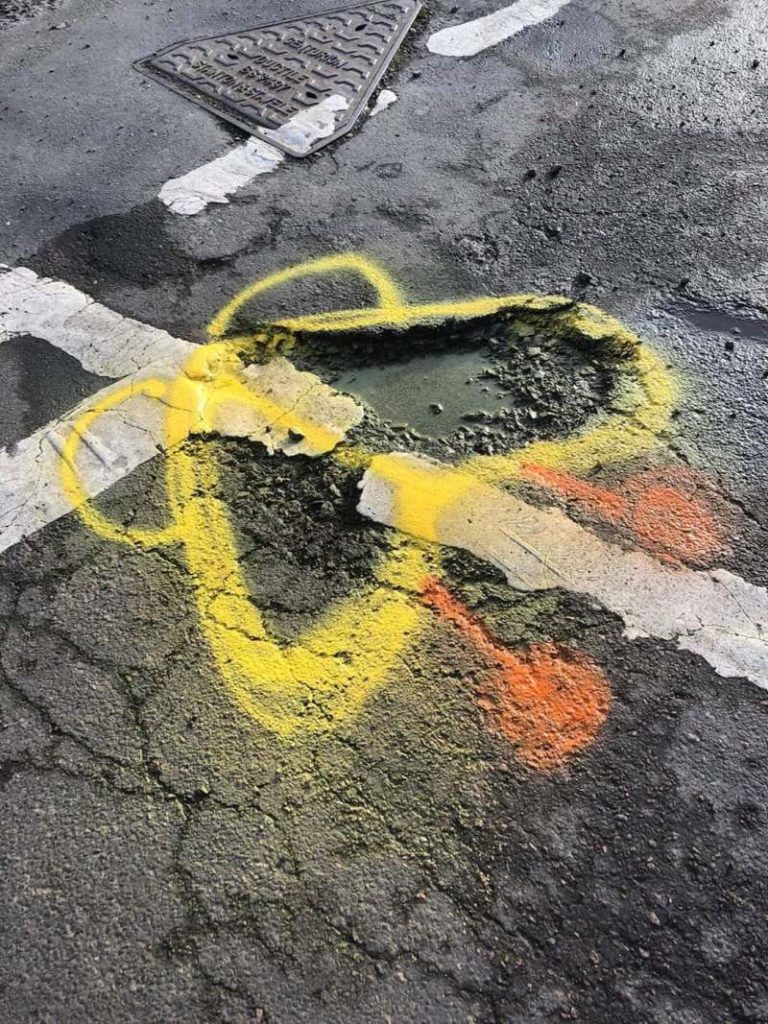 Penis pothole protest ‘bugs’ council near Spilsby